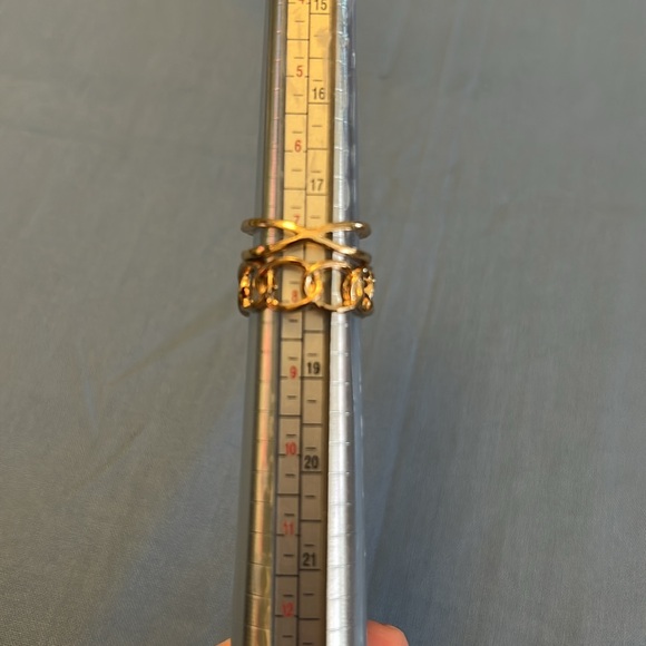 Chic Gold Tone Ring Set of Five (5) ⭐️ NEW ⭐️ Size 4.5 - 8 Stackable - Picture 2 of 8